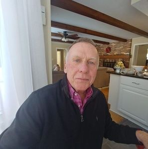 Meet your Posher, Dennis